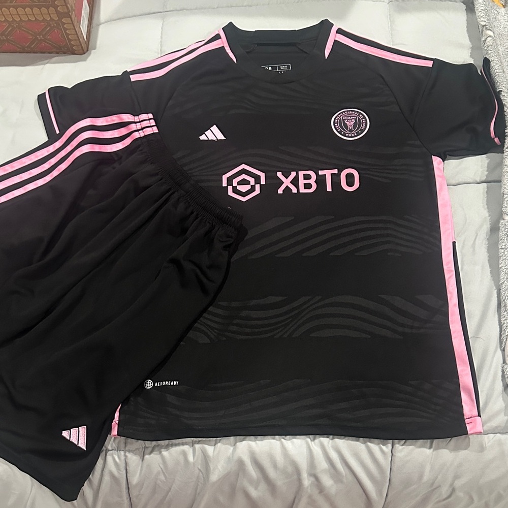 Adidas Kids Black and Pink Soccer Jersey size 10-12